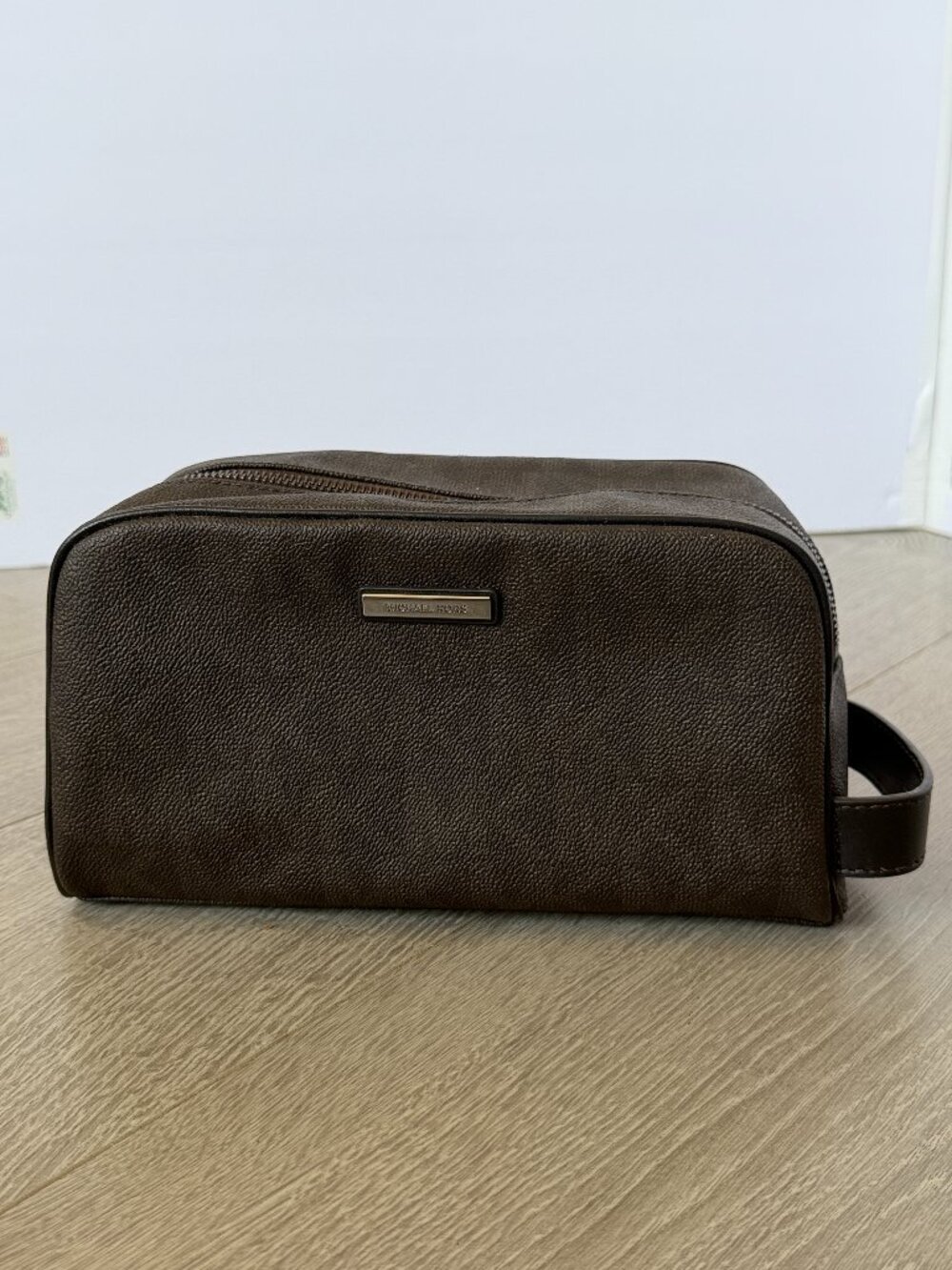 Michael Kors Brown Signature Travel Toiletry Bag Dopp Kit Cosmetic Case Pouch